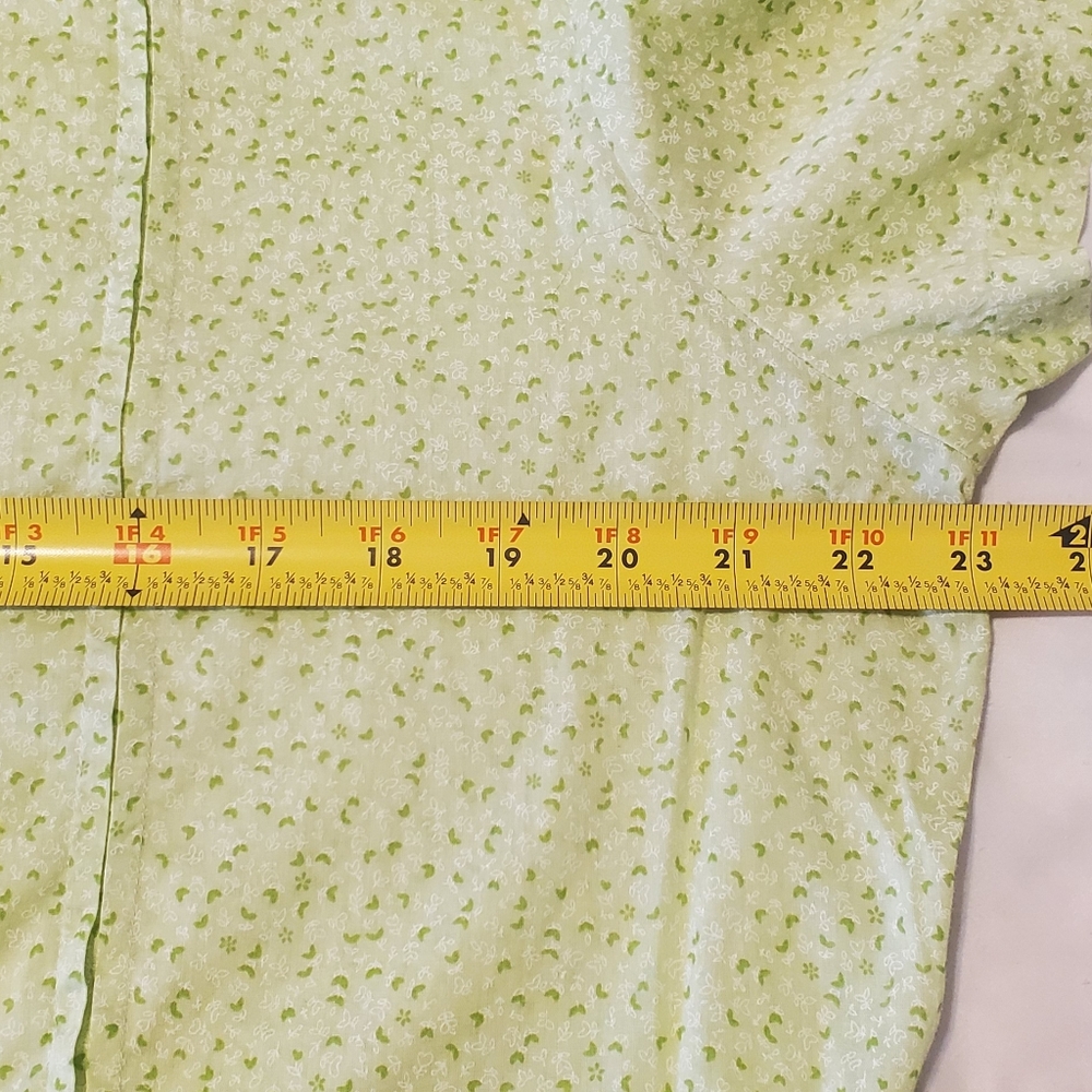 High Sierra Women's Light Green Short Sleeve Button-Up Shirt. Size XL - Picture 8 of 8